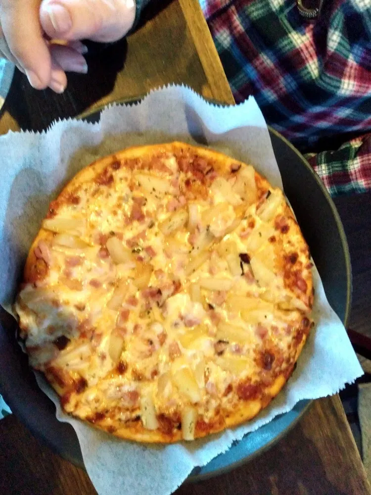 Cheese Pizza Margherita